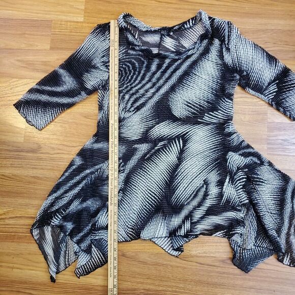 KAKTUS Tunic Size Large Asymmetric Handkerchief Hem black/white Top Mesh Scoop - Picture 12 of 13